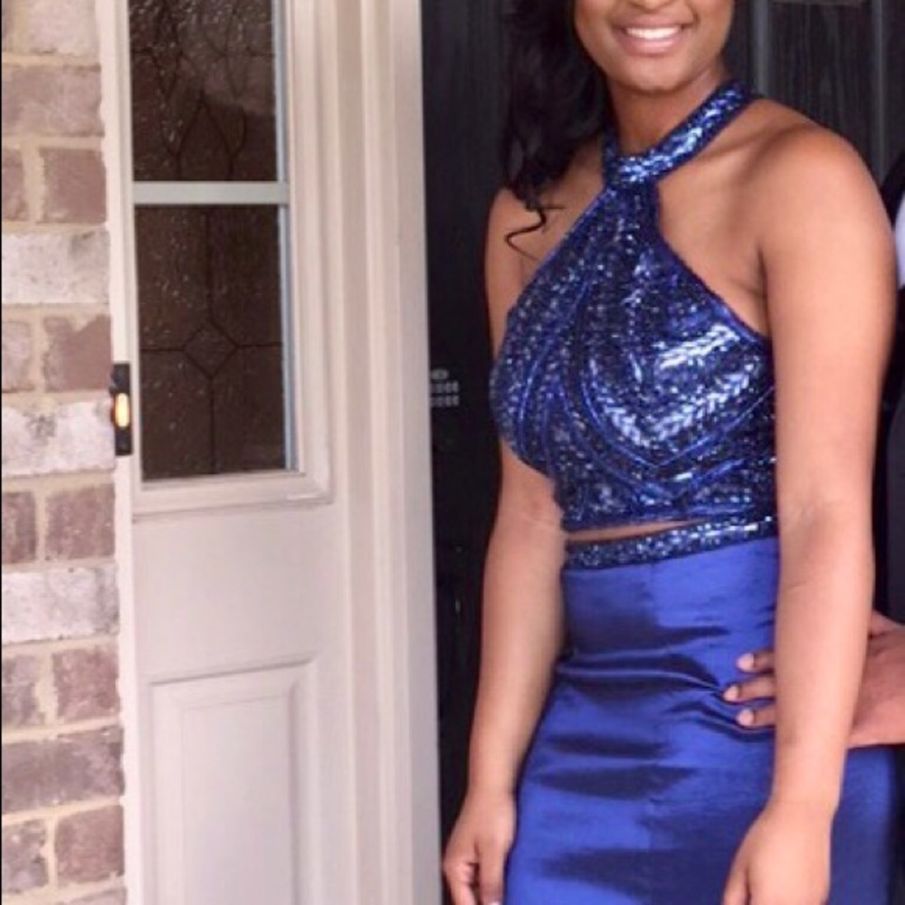 Beautiful Royal Blue 2 piece PROM dress.